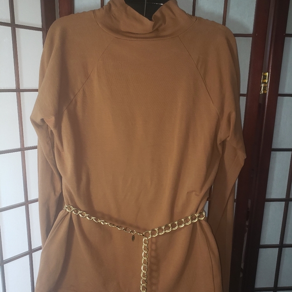 Enyce High neck Open Top - Picture 4 of 4